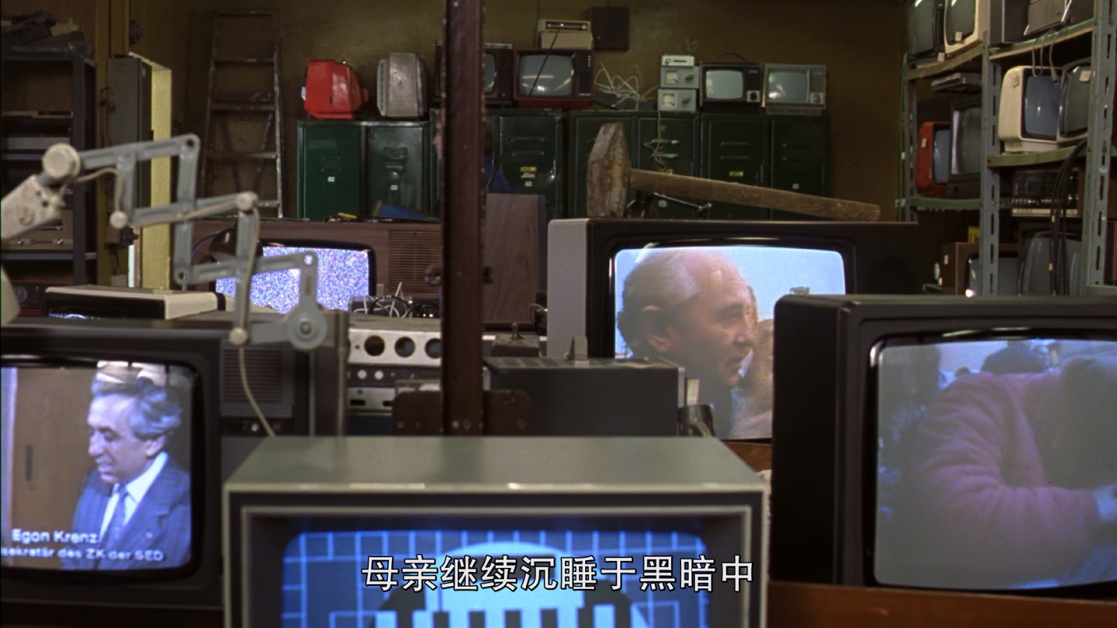 [2003][再见列宁][剧情/喜剧][国英双语][mkv/5.98g][BluRay.1080p.x265.10bit.MNHD-FRDS]