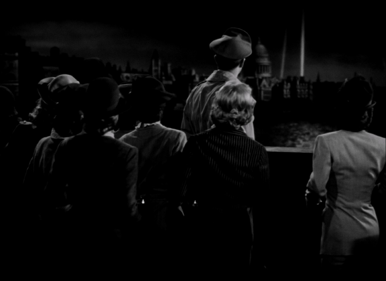 [美国][1940][魂断蓝桥][剧情/爱情/战争][双语字幕 三国配][mkv/11.05g][BluRay.H.MNHD-FRDS]