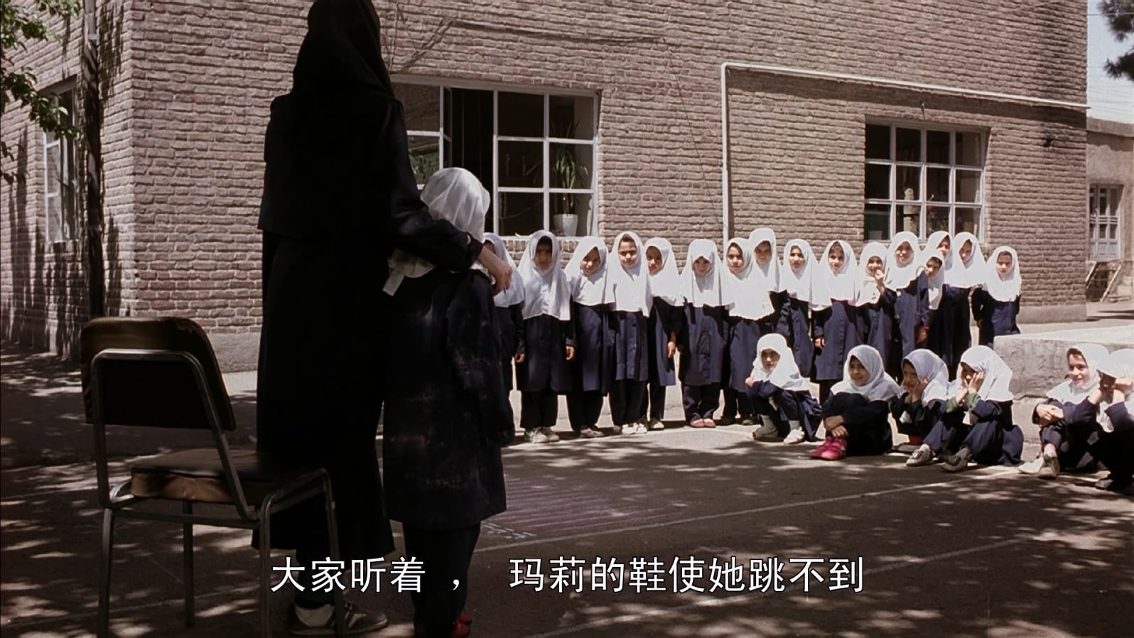 [1997][小鞋子][剧情/家庭/儿童][国波双语 ][mkv/5.9g][BluRay.1080p.x265.10bit.2Audio.MNHD-FRDS]