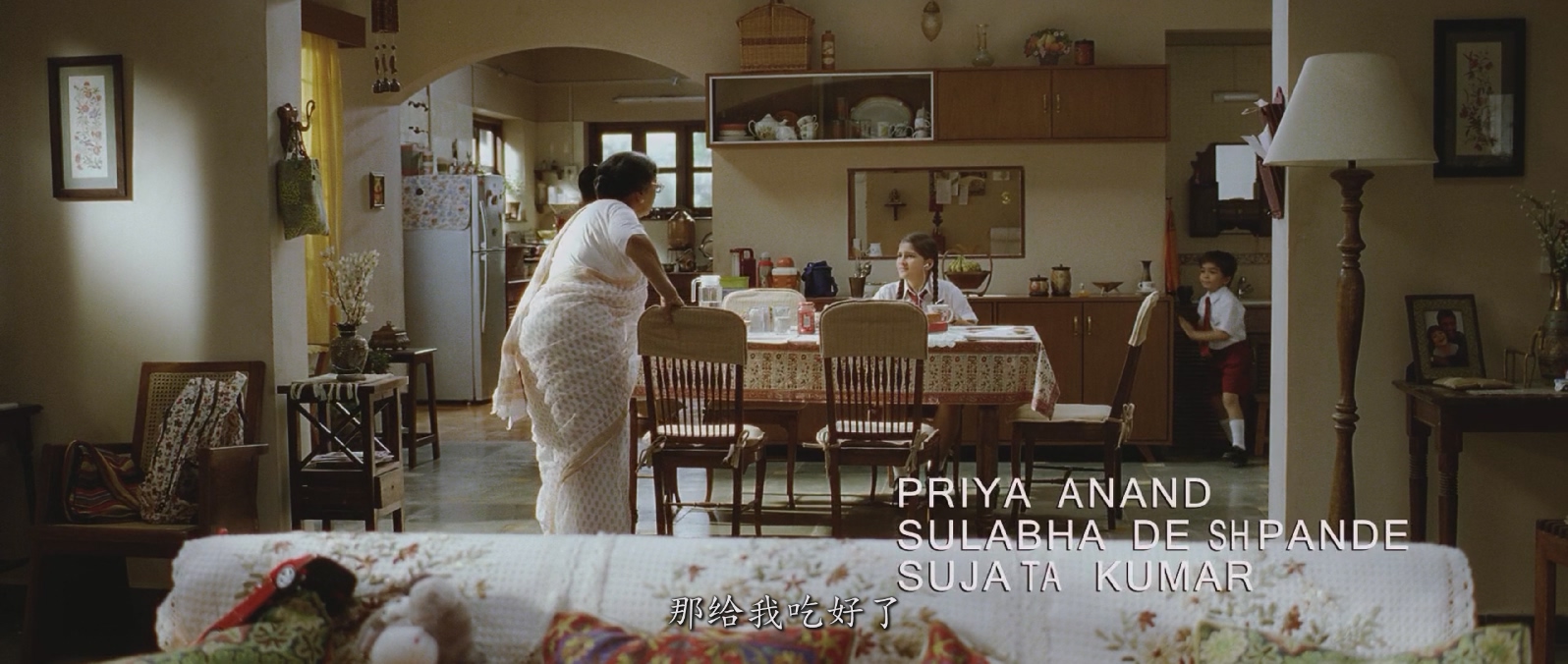 [2012][印式英语][剧情/喜剧/家庭][简繁英字幕][mkv/12.25g][1080p.BluRay.DTS.5.1.x264-PTer.mkv]