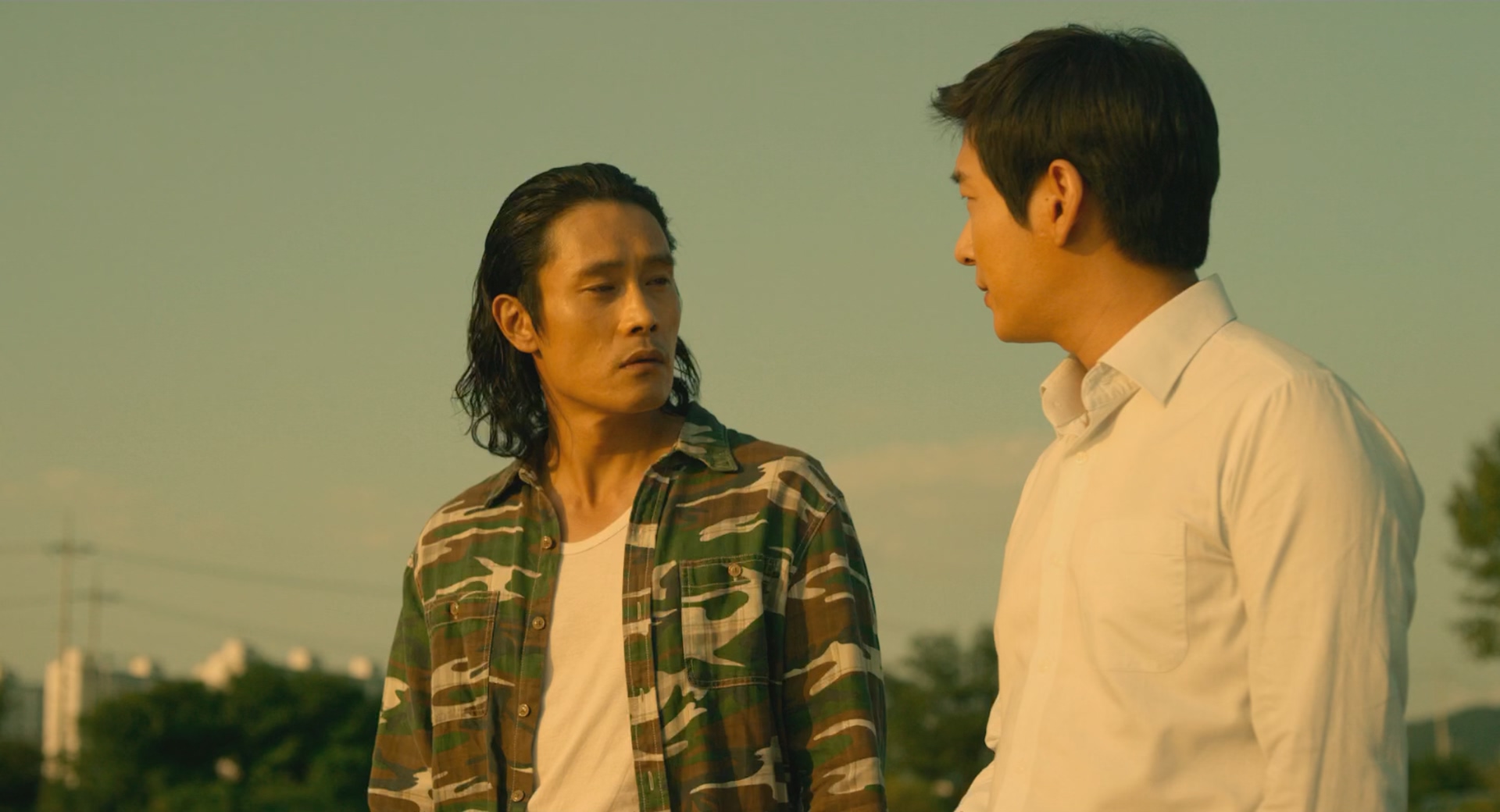 [ed2k][2015][局内人][李炳宪/曹承佑][剧情/动作/惊悚][中文字幕][MKV/11.54GiB][BluRay.1080p.x265.10bit.MNHD-FRDS]