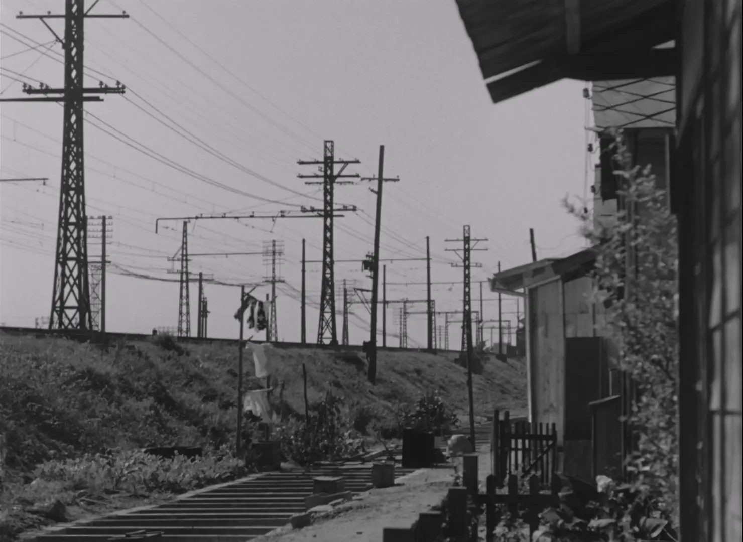[ed2k][1956][早春][淡岛千景/池部良][剧情/家庭][简繁英字幕][MKV/4.86GiB][Bluray.1080p.x265.10bit.MNHD-FRDS]