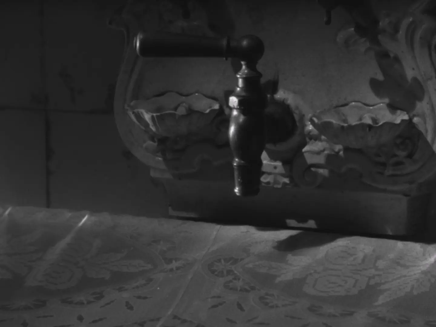 [ed2k][1955][恶魔][西蒙·西涅莱/薇拉·克劳佐][剧情/悬疑/惊悚][简繁英字幕][MKV/3.78GiB][BluRay.1080p.x265.10bit.MNHD-FRDS]