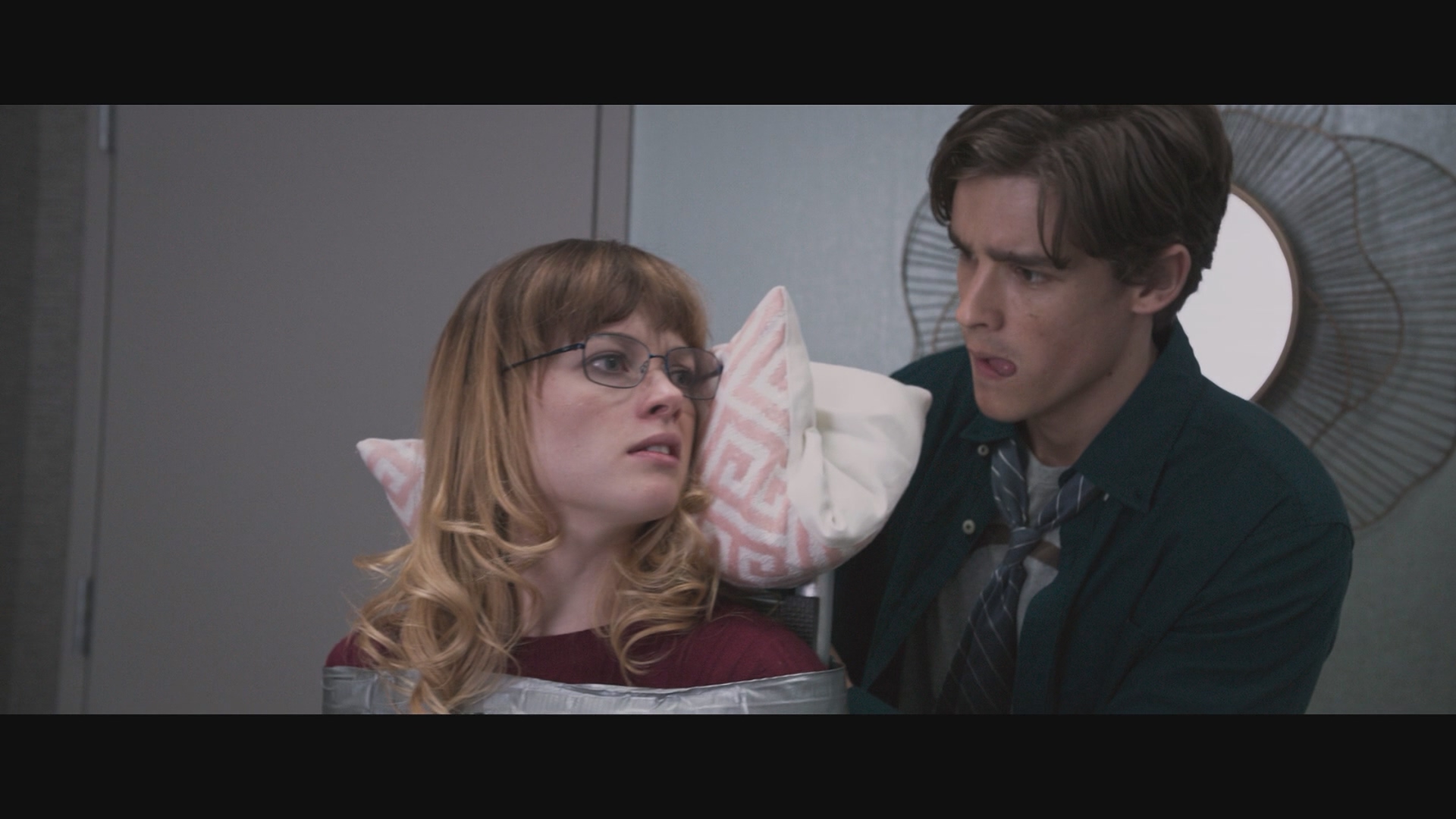 [ed2k][2018][办公室僵尸起义][布伦顿·思韦茨/简·利维][喜剧/动作/恐怖][中英字幕][MKV/7.53GiB][BluRay.1080p.x264.DDP.5.1-CMCT]