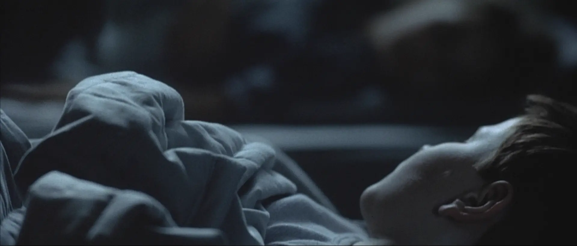 [ed2k][2002][撕裂的末日][克里斯蒂安·贝尔/泰雅·迪格斯][剧情/动作/科幻][中英字幕][MKV/11.66GiB][BluRay.1080p.x265.DDP5.1.MNHD-FRDS]