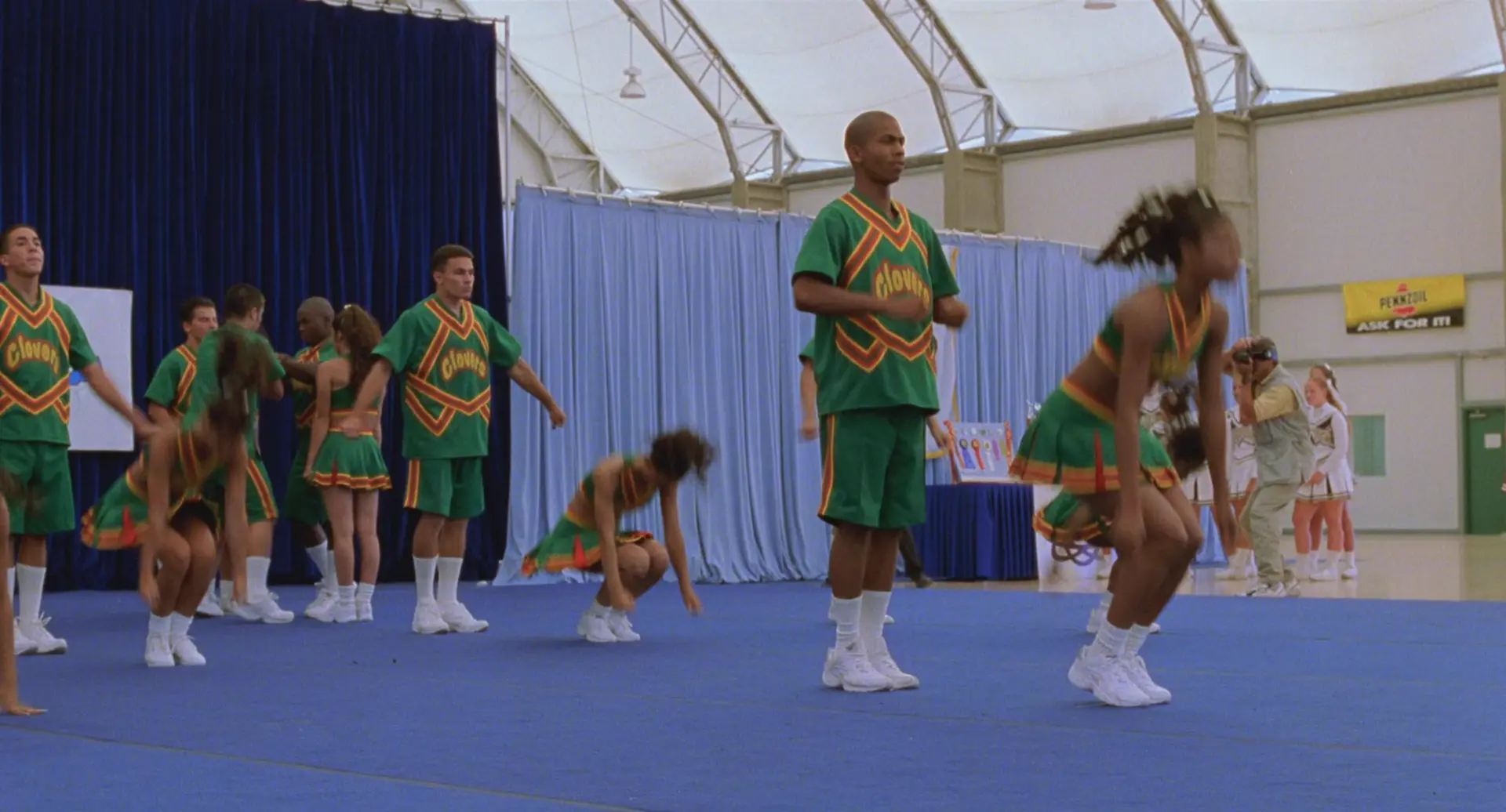 [ed2k][2000][魅力四射][克尔斯滕·邓斯特/艾丽莎·杜什库][喜剧/爱情/运动][中英字幕][MKV/12.98GiB][BluRay.1080p.x265.10bit.DDP5.1.MNHD-FRDS]