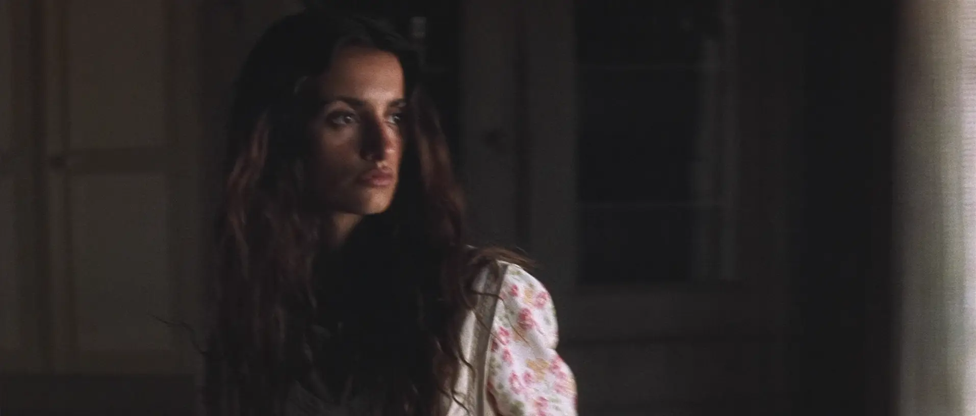 [ed2k][2001][战地情人][尼古拉斯·凯奇/佩内洛普·克鲁兹][剧情/爱情/音乐][中英字幕][MKV/12.61GiB][BluRay.1080p.x265.DDP5.1.MNHD-FRDS]