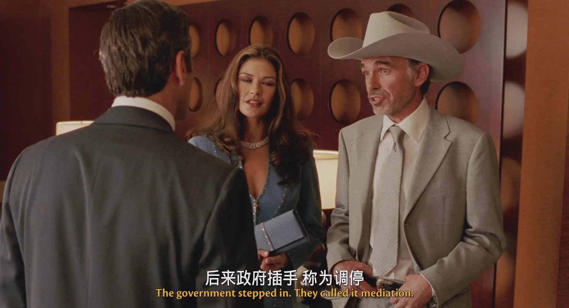 [ed2k][2003][真情假爱][乔治·克鲁尼/凯瑟琳·泽塔-琼斯][喜剧/爱情/犯罪][中英字幕][MKV/6.66GiB][BluRay.1080p.x265.10bit.DDP5.1.MNHD-FRDS]