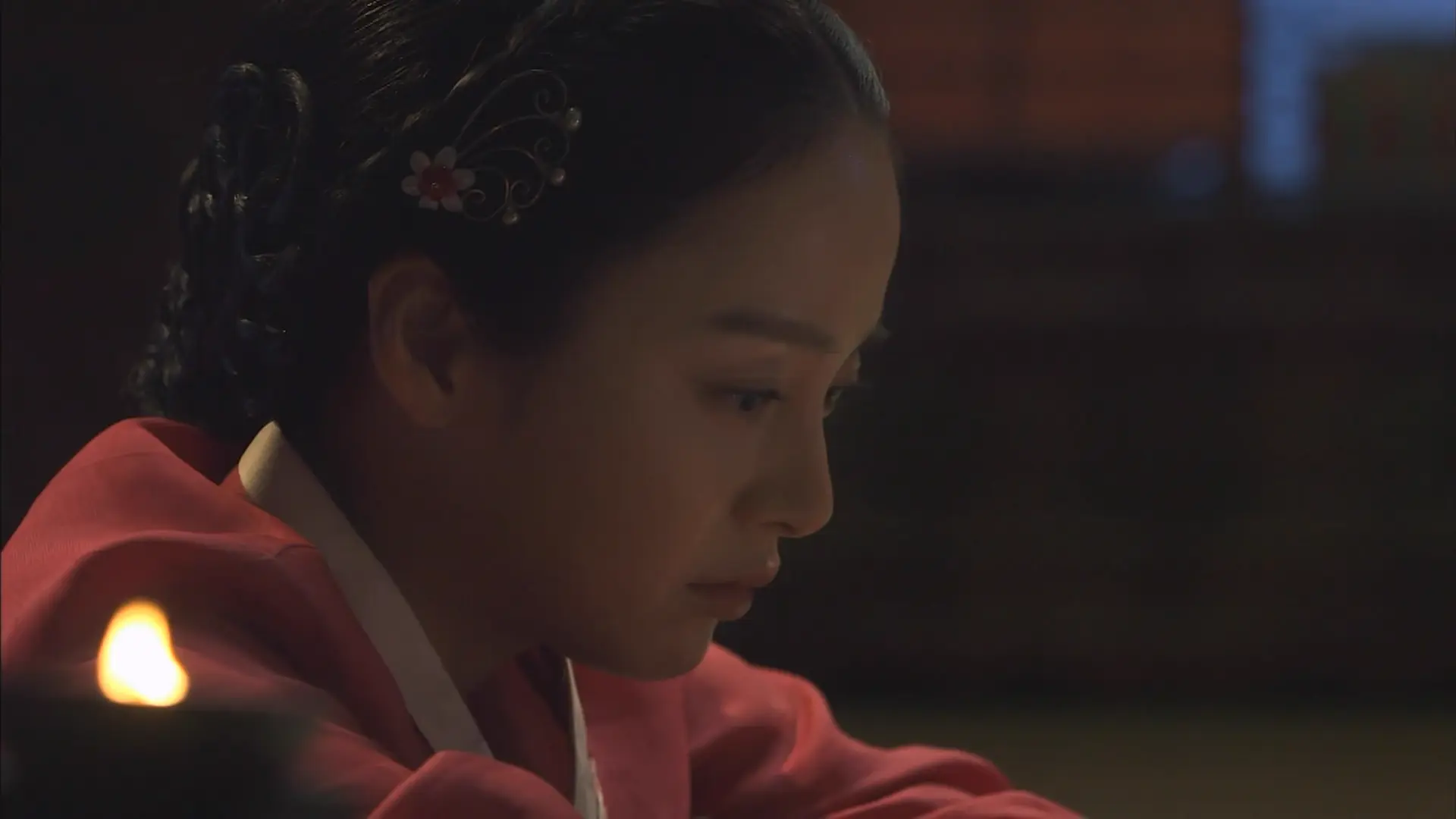 [ed2k][2013][张玉贞，为爱而生][金泰希/刘亚仁][剧情/爱情/传记][简繁字幕][MKV/35.89GiB][1080p.NF.WEBrip.x265.AC3￡cXcY@FRDS]