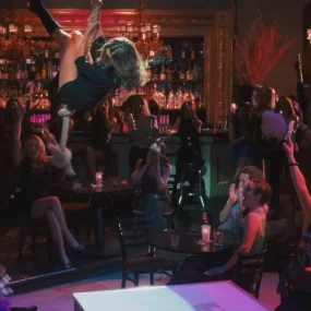 [ed2k][2009][结婚大作战][安妮·海瑟薇/凯特·哈德森][喜剧/爱情][中文字幕][MKV/9.11GiB][BluRay.1080p.x265.DDP5.1.MNHD-FRDS]